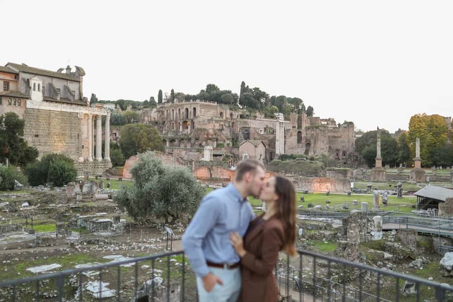 Professional Rome Photoshoot Experience - Trevi Fountain at sunrise: calm water, cleaner photos