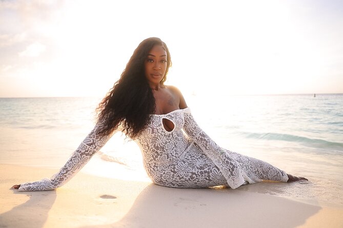Professional Sunset Photoshoot in Aruba - Where You Meet on Aruba and How the Session Typically Starts
