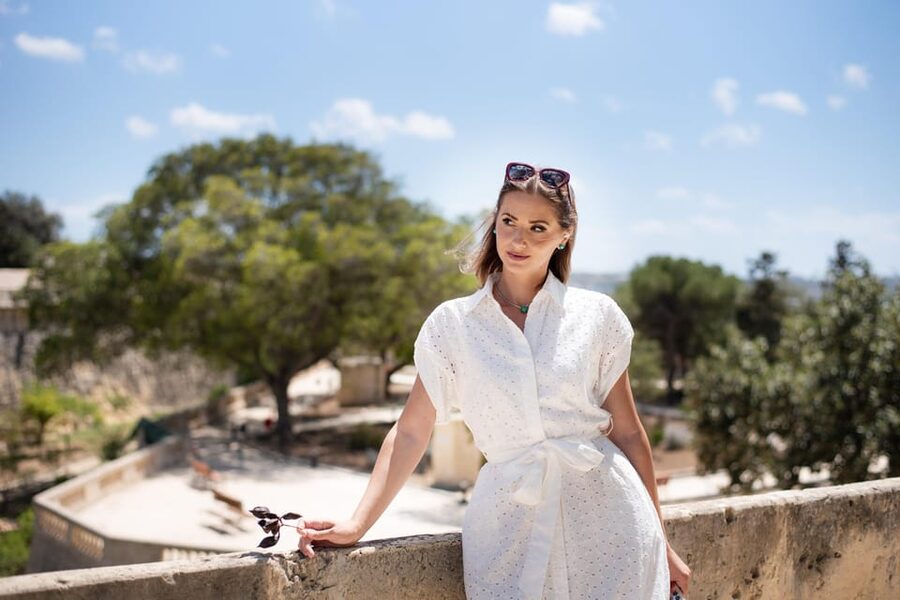Professional Vacation photographer in Valletta Malta - Why a Valletta photoshoot beats another souvenir shelf