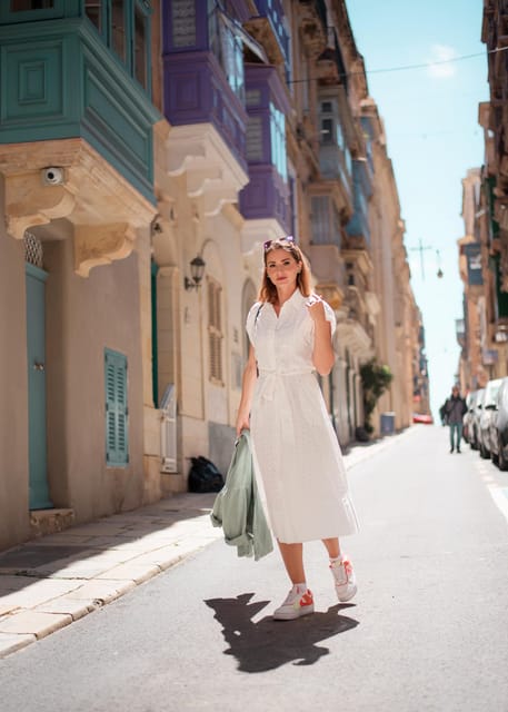 Professional Vacation photographer in Valletta Malta - What you get: 70 high-resolution photos and 10 fully edited favorites