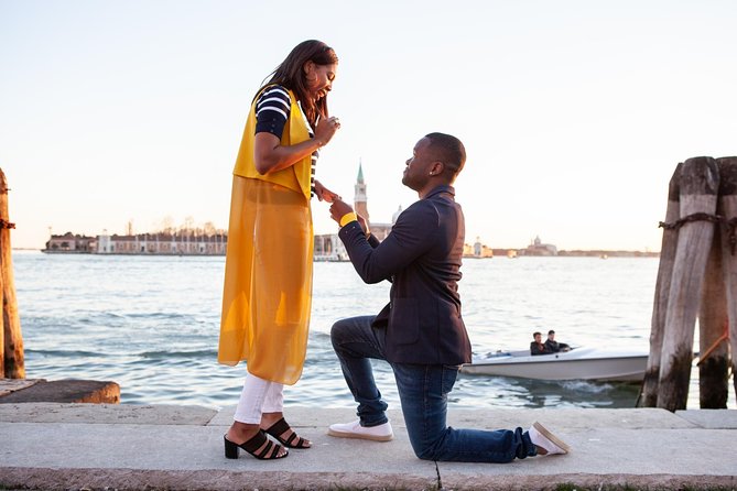 Proposal Photographer in Venice - Gondola rides: not included, but you can ask