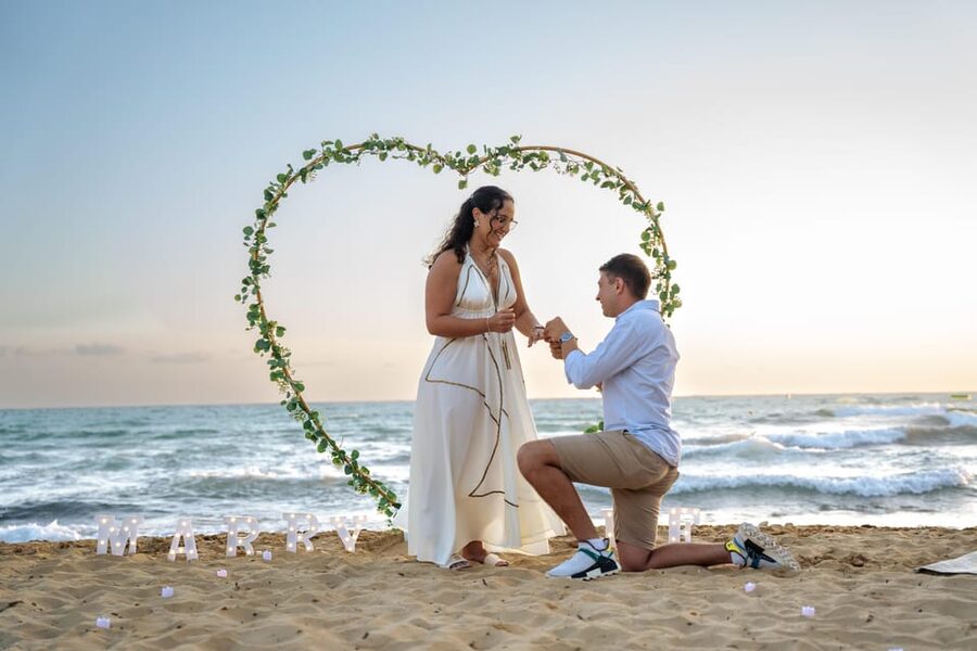 Proposal Photoshoot with Professional Photographer in Malta - The 1.5-Hour Flow: Meeting Point to Big Yes