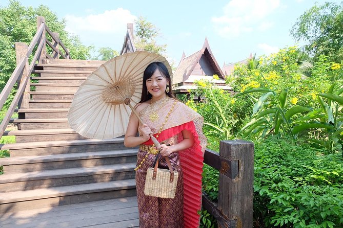 Proposals in Thai Costume with Photoshoot - Wat Ratchaburana Ratchaworawihan: the calm temple moment with merit-making meaning