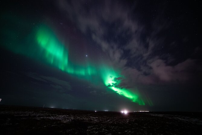 Reykjavik Northern Lights Tour with Professional Photographer - The countryside stop: warmth, photography time, and aurora odds