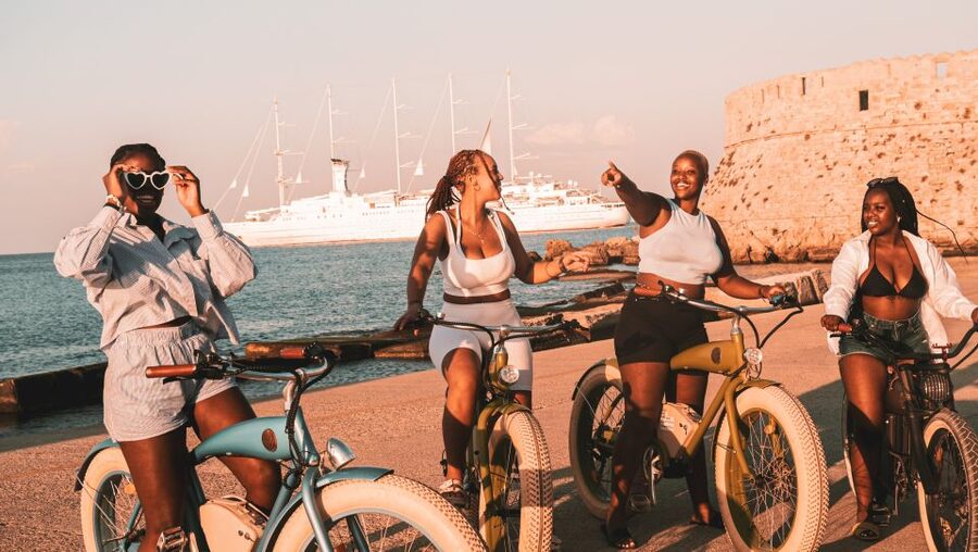 Rhodes: Retro eBike Highlights Tour w/ Personal Photographer - Rhodes Town and the sunset stop: where the best payoff lives