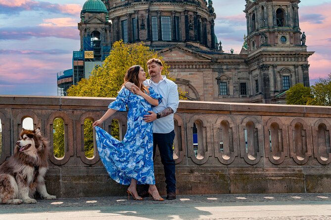 Romantic Couple Photoshoot in the Heart of Berlin - Your photo deliverables: 30 edited images, plus upgrades if you want more