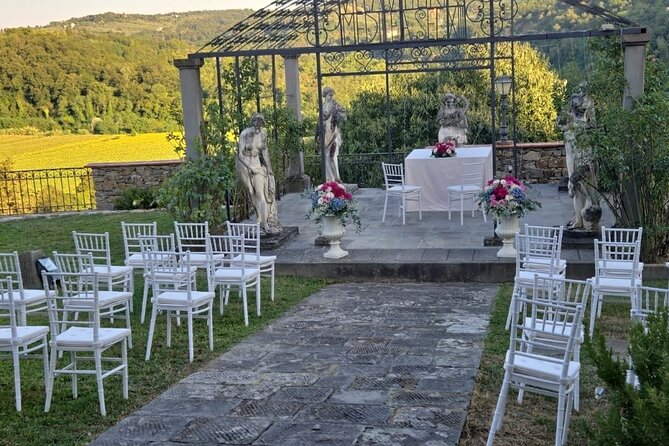 Romantic Florence Proposal & Wedding Photographer Experience - Who should book this proposal and wedding photo experience?