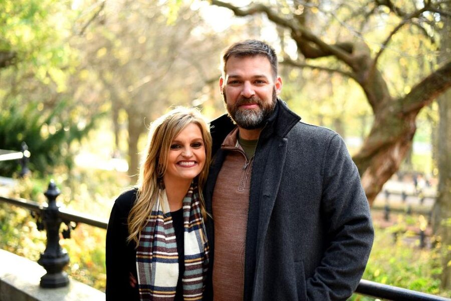 Romantic Photoshoot Experience for Couples in New York - The photographer’s job: posing you actually enjoy