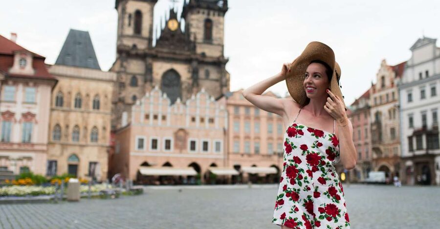 Romantic Photoshoot Experience for Couples in Prague - Timing, photos, and that 48-hour digital gallery payoff