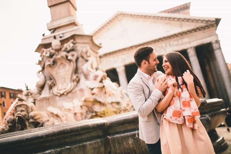 Rome: Classics Photoshoot - The walk through Rome: your photographer finds the angles between stops