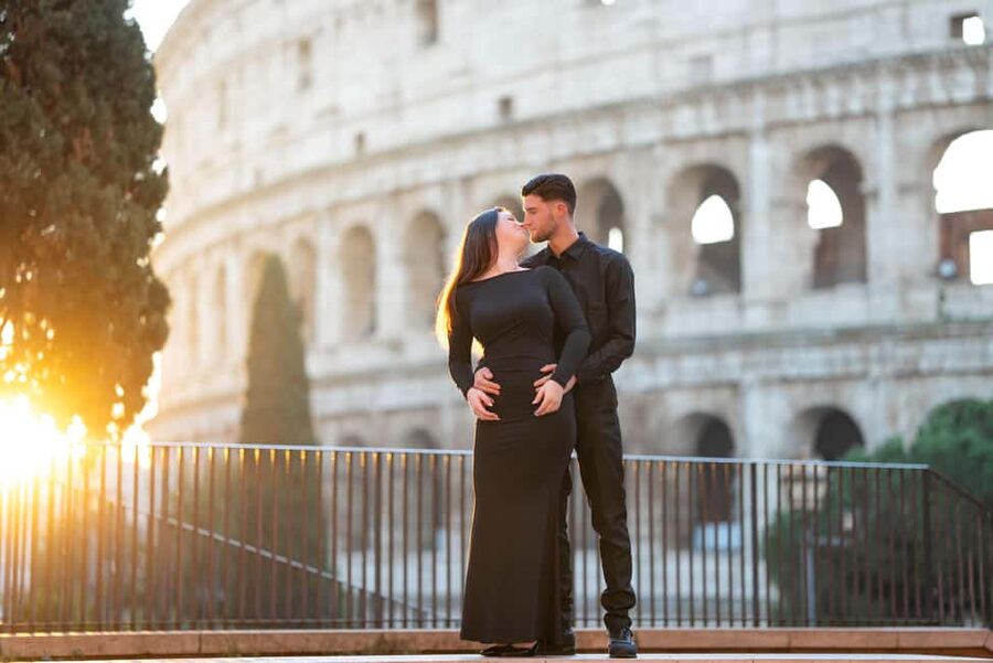 Rome: Colosseum Private Photoshoot - Sunrise vs sunset: choosing your light like a pro