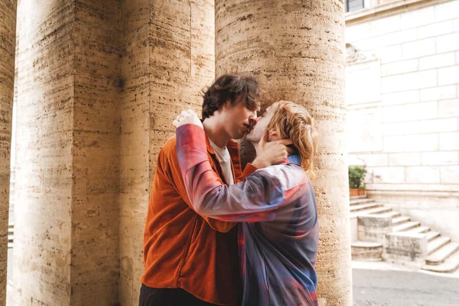 Rome: Couple Photoshoot Experience LGBTQ+ Friendly - What Actually Happens During the Shoot
