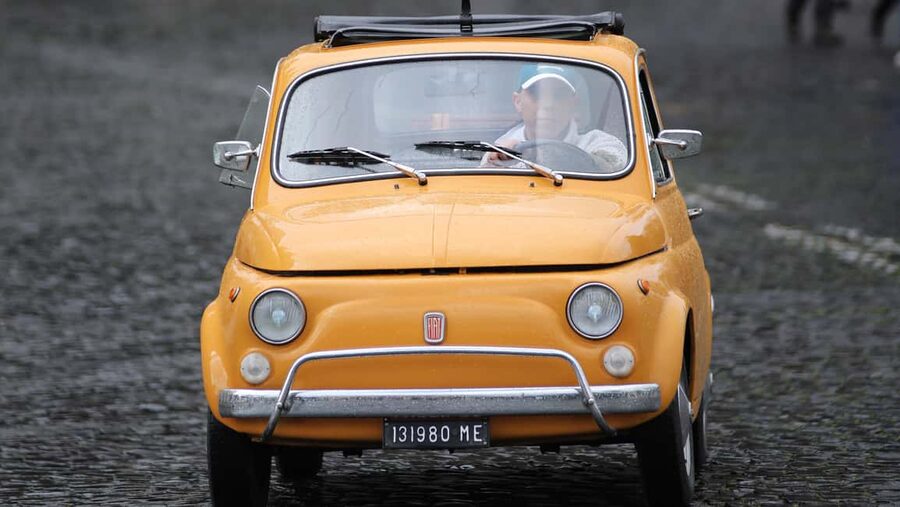Rome: Fiat Cinquecento Vintage Photography Service - A Fiat 500 photo tour that starts at Caffè Oppio