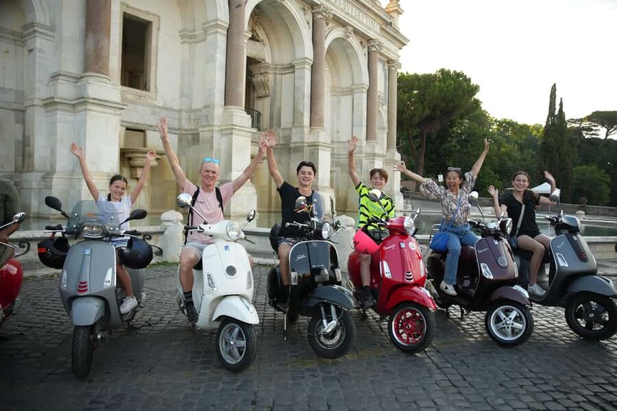 Rome: Guided Vespa Experience with Professional Photoshoot - What to Bring (and What to Skip)