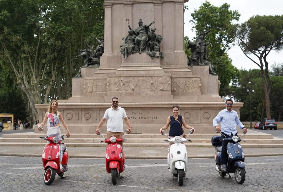 Rome: Night Photography service by Vespa with Aperol Spritz - Price and value: is $61 for 90 minutes a good deal?