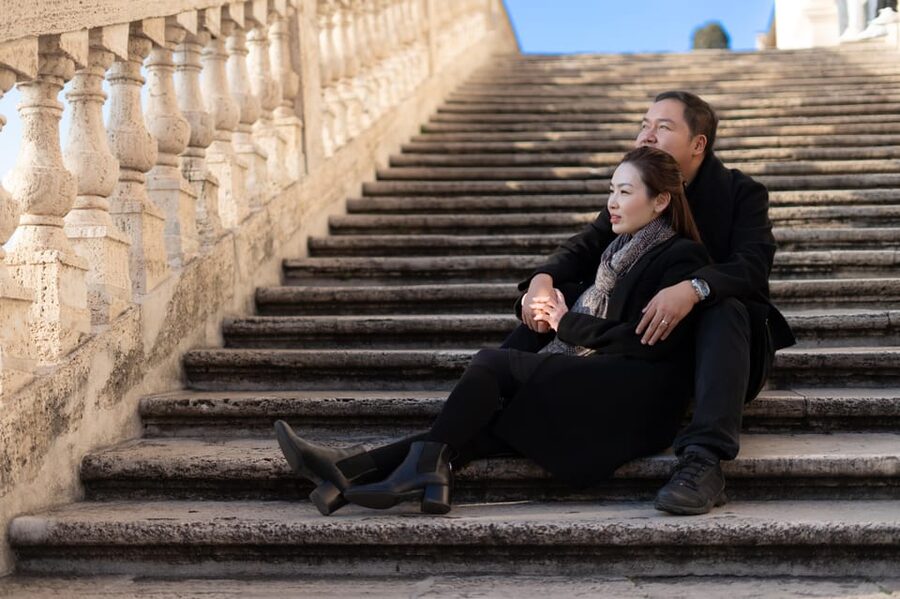Rome: Personalized Photoshoot outside the Colosseum - The photo package: 20, 40, or 60 edited images