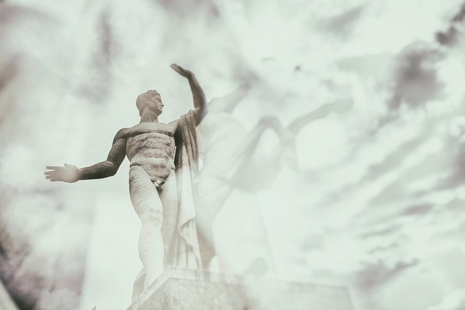 Rome Photo Masterclass: Private Tour & Workshop - Trevi Fountain: angles, timing, and shots that feel earned