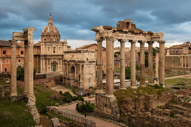 Rome Photography Masterclass - Private Photography Lesson - Stop 3: Roman Forum Angles That Add Depth