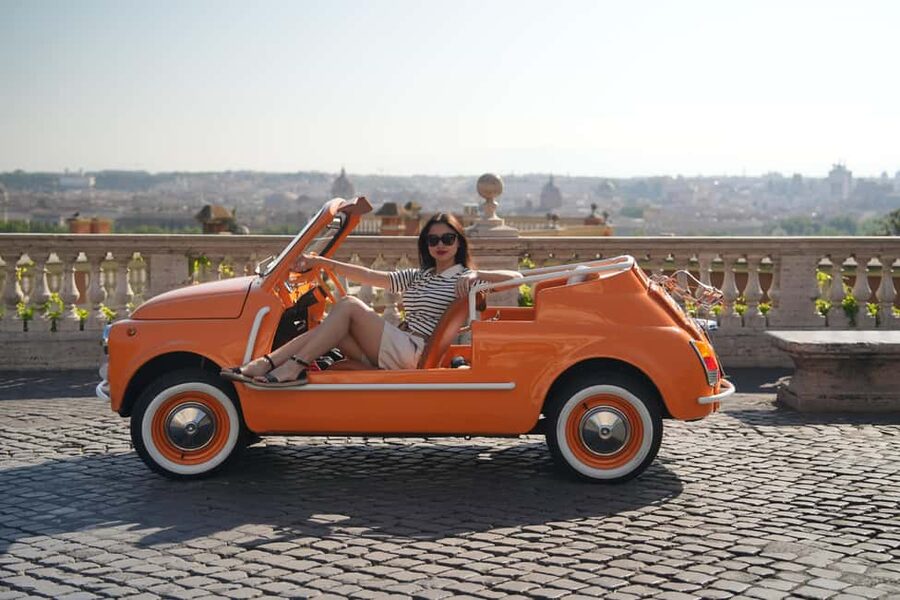 Rome: Photoshoot Service with Vintage Fiat 500 - Open-top (convertible) vs roof version: comfort and the rain plan