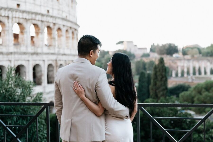 Rome Photoshoot with a Pro - Meet at Via del Colosseo: easy starting point, clear plan