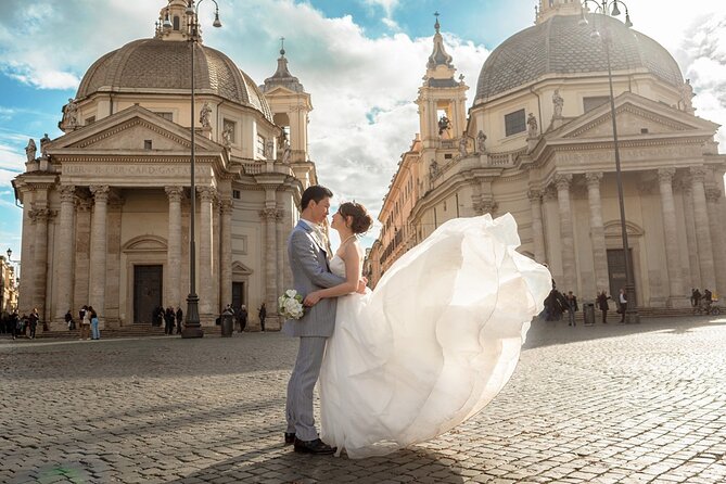 Rome Private Photo Shoot with a Professional Photographer - Rione Monti: portraits in narrow streets and quiet corners