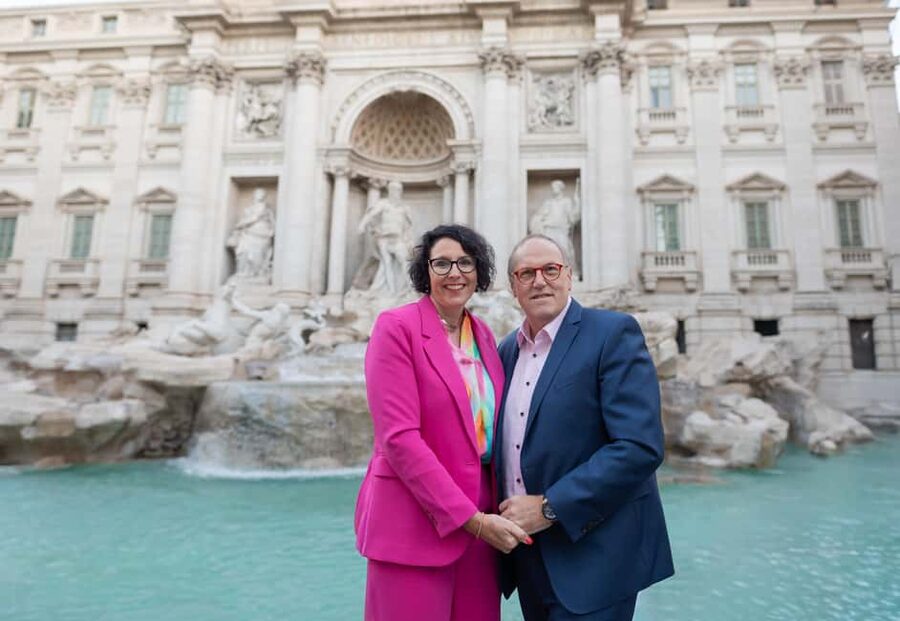 Rome: Private Photoshoot at the Trevi Fountain - Should you book this Trevi Fountain photoshoot?