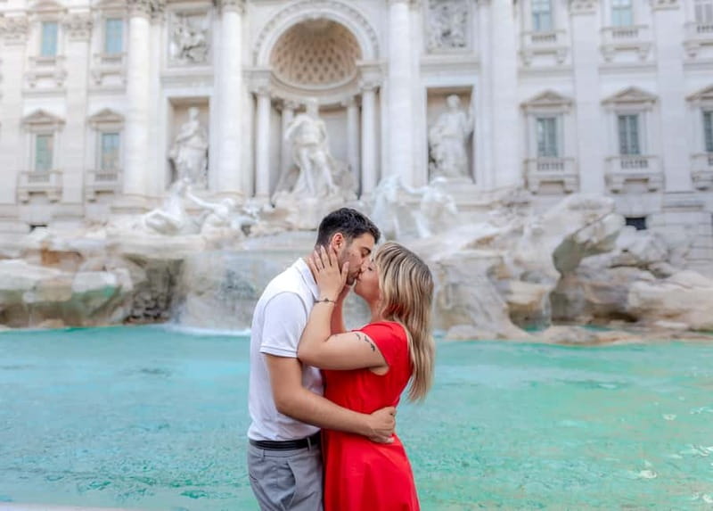 Rome: Private Photoshoot at the Trevi Fountain - Trevi Fountain photoshoot: timing, poses, and real-life crowd issues