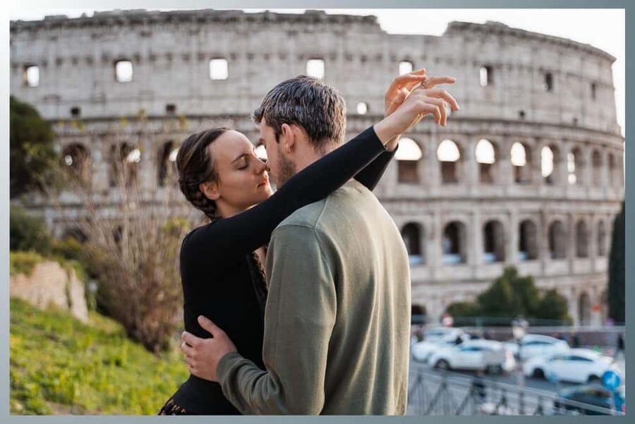 Rome: Romantic Couple Photoshoot Experience at the Colosseum - Why this Colosseum-area couple shoot feels different