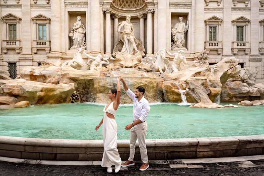 Rome: Trevi Fountain Photoshoot – Private & Personalized - Trevi Fountain at dawn: why this timing matters for your photos