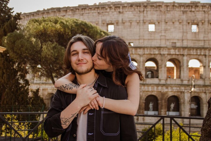 Rome: Unforgettable Photoshoot Experience in Colosseum - Quick takeaways: Colosseum photos, handled the smart way