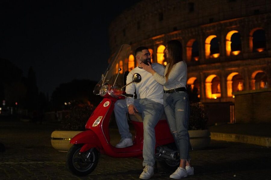 Rome: Vespa Scooter Night Tour with Pro Photographer service - Key things to know before you go