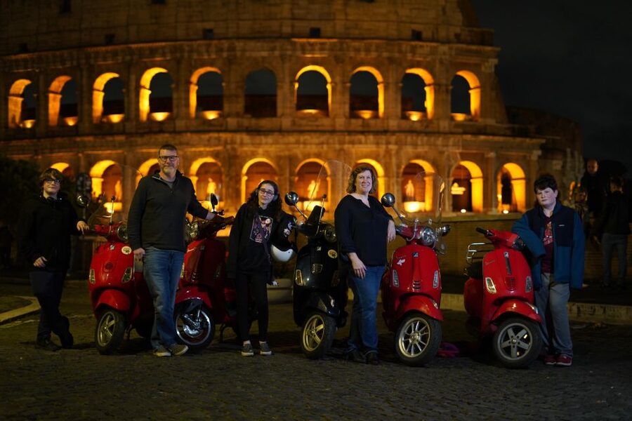 Rome: Vespa Scooter Night Tour with Pro Photographer service - Piazza Navona and Campo de’ Fiori After Dark: The Nightlife Feeling