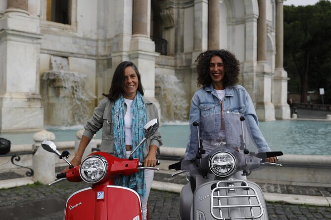 Rome Vespa Tour and Professional Photoshoot - Meeting at Via del Colosseo 31 (and How Pickup Works)