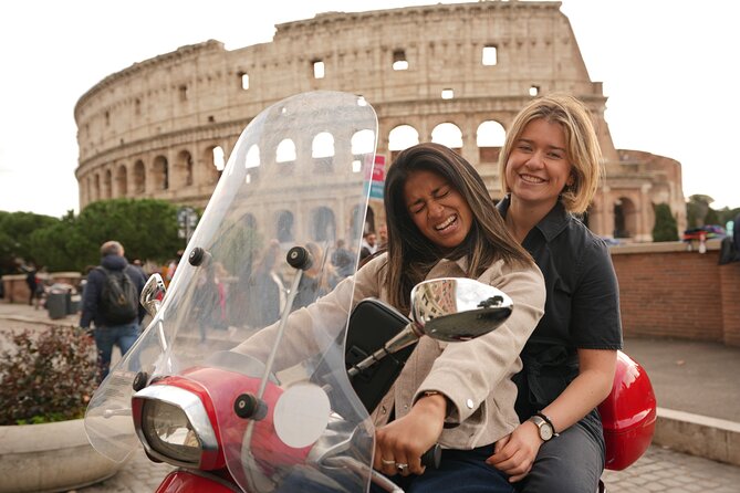 Rome: Vespa Tour with Photographer and Tiramisu treat - Fontana dell’Acqua Paola: Aqueduct-End Views