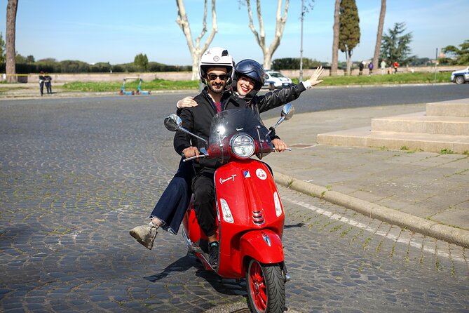 Rome Vespa Tour with Professional Photoshoot - Circus Maximus Pass-By: Fast Sight of Ancient Rome