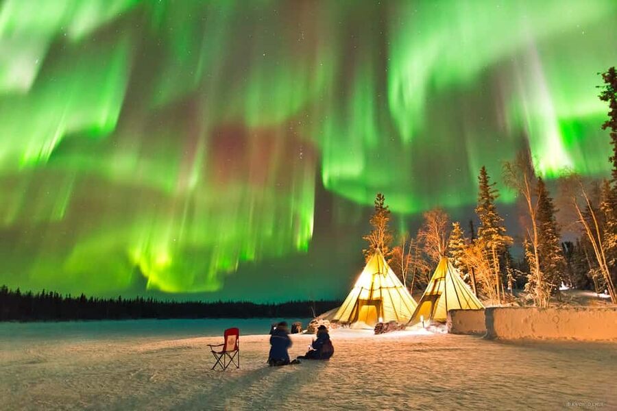 Rovaniemi: Aurora Hunting Photography Tour with BBQ Snacks - Who this tour suits best (and who might want to skip it)