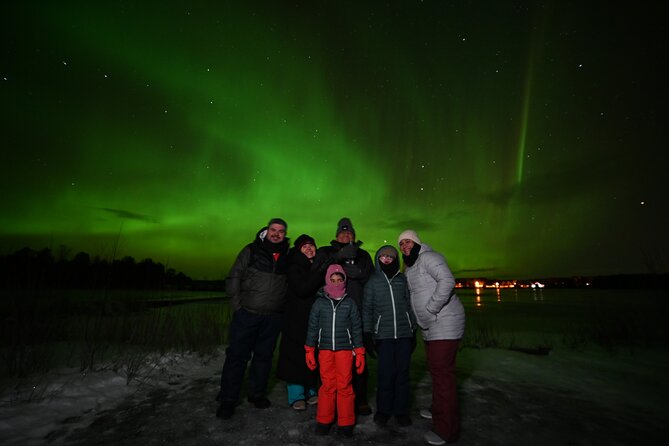 Rovaniemi: Guaranteed Northern Lights - Small Group & Photography - Photographer-Guides and DSLR Photos: The Real Value of Getting Help