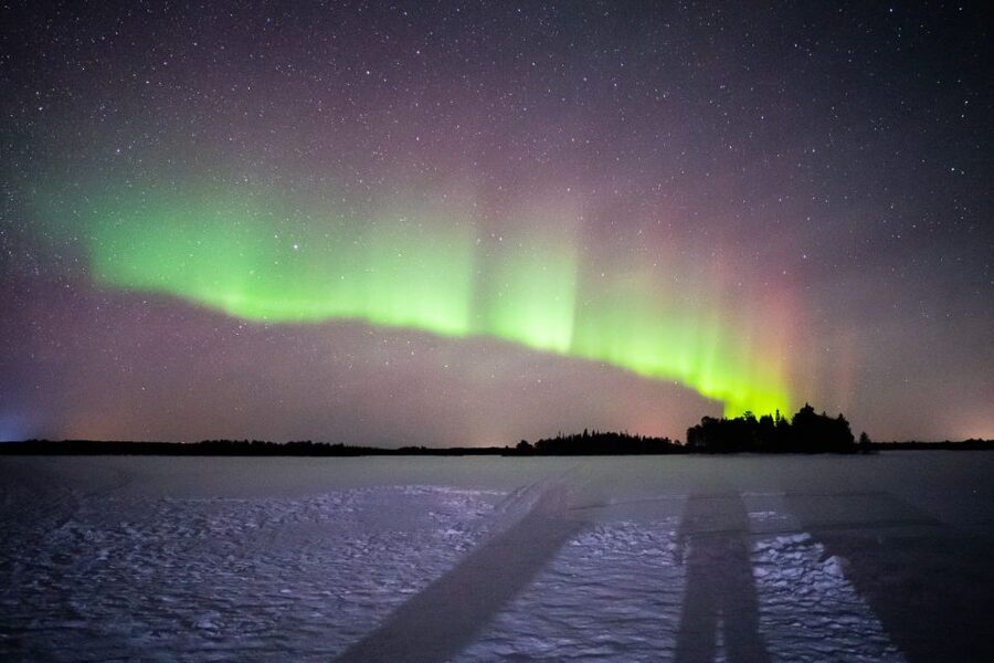 Rovaniemi: Guaranteed Ultimate Aurora Hunt with Photographer - What’s included—and what you’ll need to sort out yourself