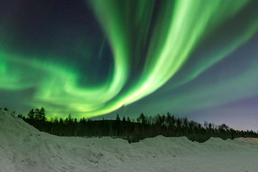 Rovaniemi: Northern Lights Photo Tour | Money-Back Guarantee - Photography support and souvenir photos: why this adds value