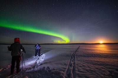 Rovaniemi Northern Lights Photography Small-Group Tour - The aurora hunt strategy: forecasts, driving, and private spots