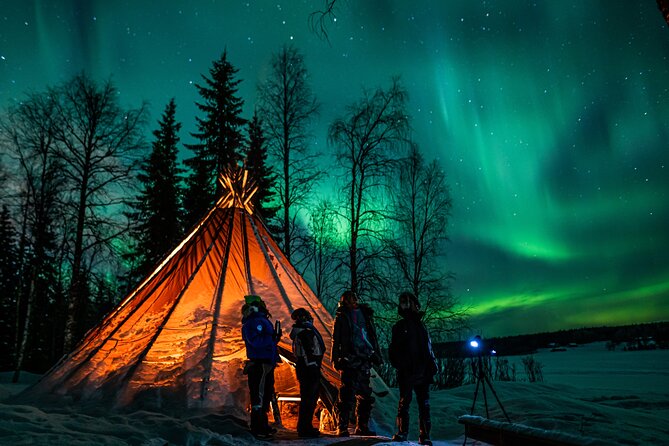 Rovaniemi Northern Lights Photography Small-Group Tour - Warm drinks, snacks, and the BBQ-style camp break