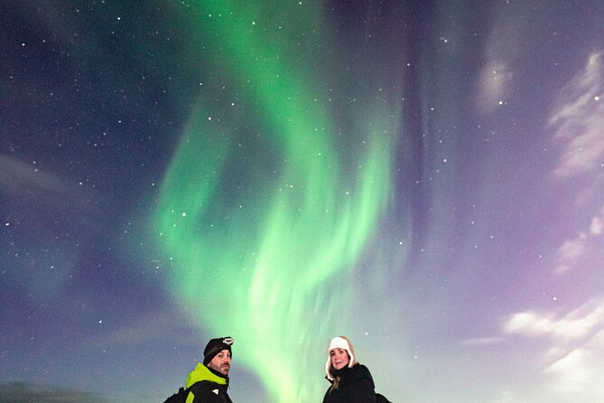 Rovaniemi: Northern Lights Pro Guaranteed - Unlimited (PRIVATE) - Private group dynamics: up to 8 people, one guide