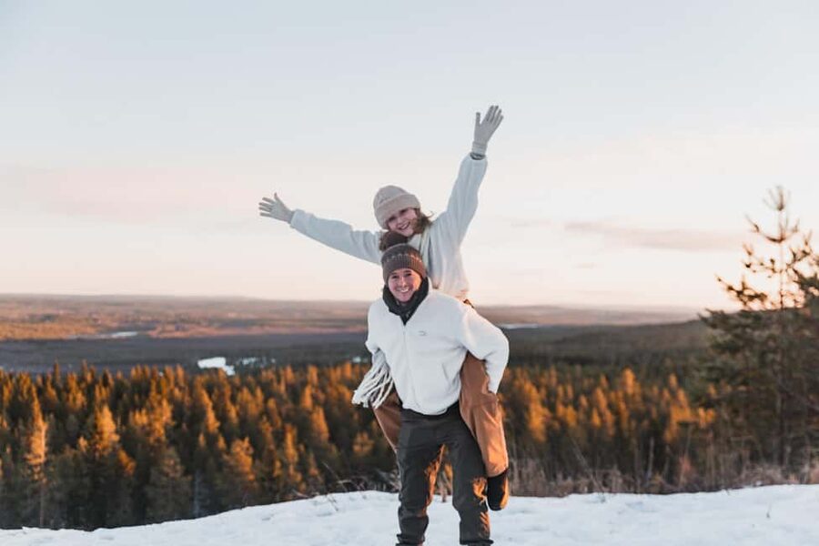 Rovaniemi: Private Photoshoot Experience in Lapland - How Jana VM sets the tone in Rovaniemi