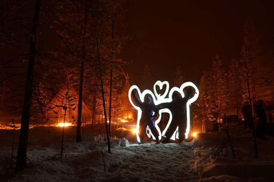 Saariselkä: Aurora Photo Tour by Car with Transfer & Drinks - Key things to know before you go