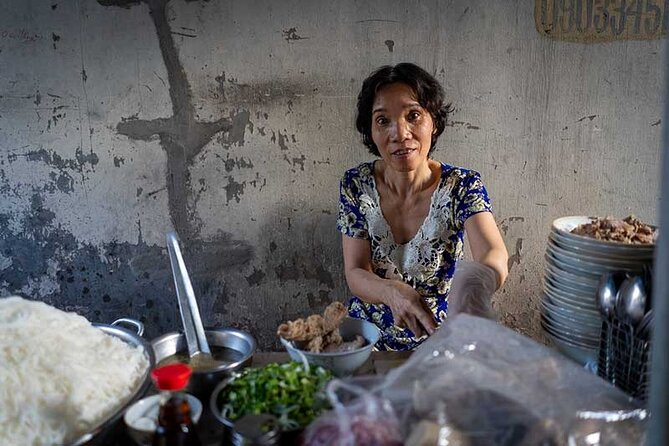 Saigon Railway Village Photo Tour - Shooting the railway village: trains, people, and fast decisions