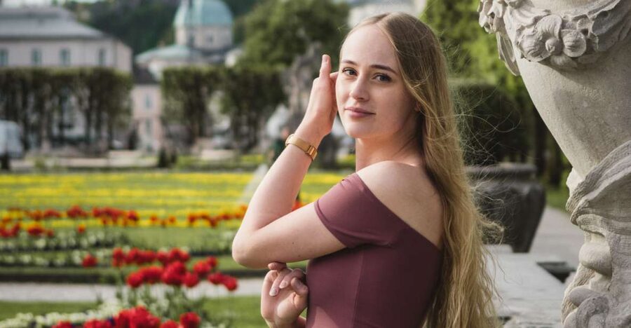 Salzburg: 2-Hour Guided Walking Tour with a Photographer - Kapuzinerberg Hill Climb and Hohensalzburg Fortress Views