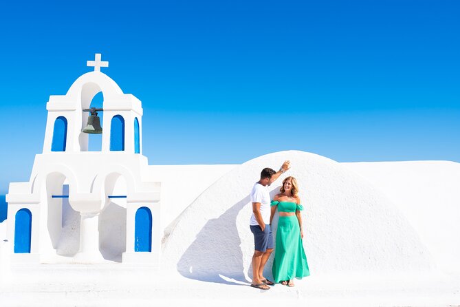 Santorini 1 Photo Tour with Personal Photographer Instagram Spots - How the photos delivery actually works (and why it’s worth it)