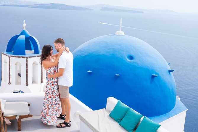 Santorini 1 Photo Tour with Personal Photographer Instagram Spots - Price and value: $270 per group can work out well