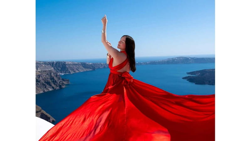 Santorini: Flying Dress Photoshoot with Edited Photos - Picking your flying dress: 10 colors, accessories, and a no-stress changing setup