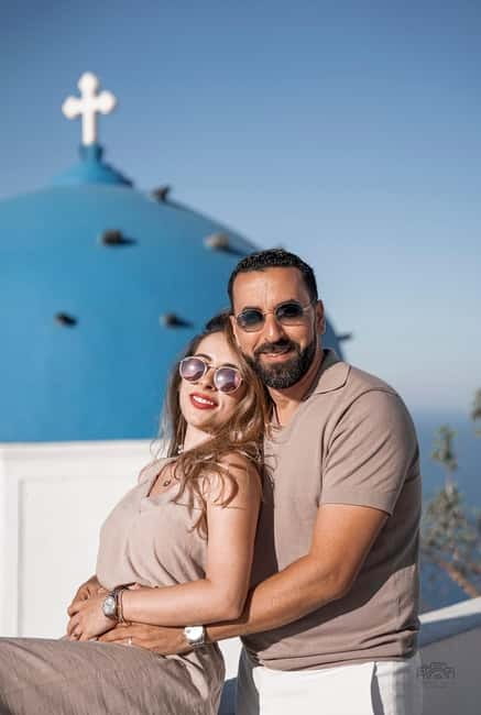 Santorini: Oia Private Couple Photoshoot with 35 Photos - Price value: is $90 per person worth it in Santorini?